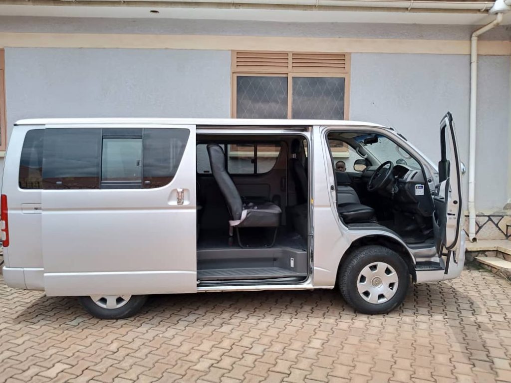 Toyota Hiace Safari Vans